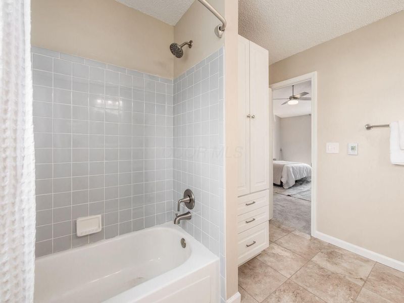 3884 Antrim Road, Columbus, OH 43221 Photo 21