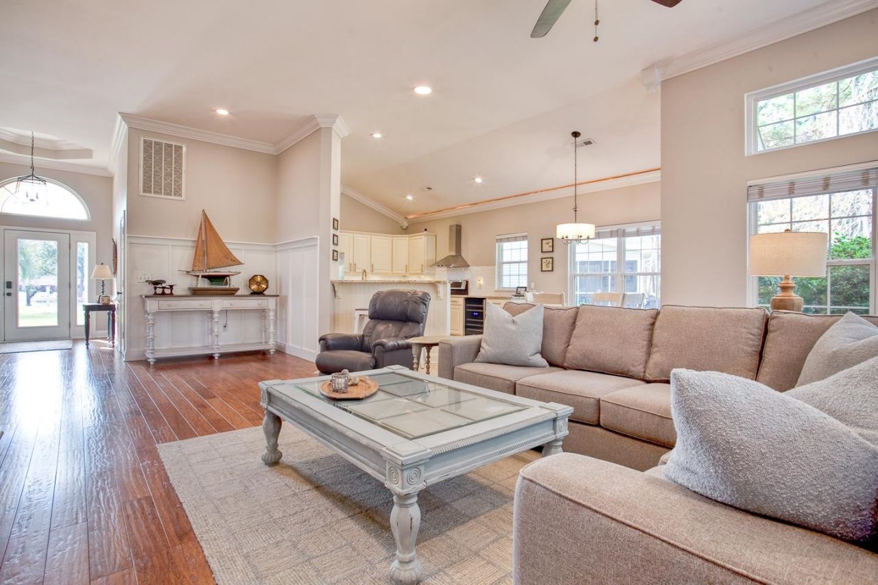 4478 Fringetree Dr. Photo 6