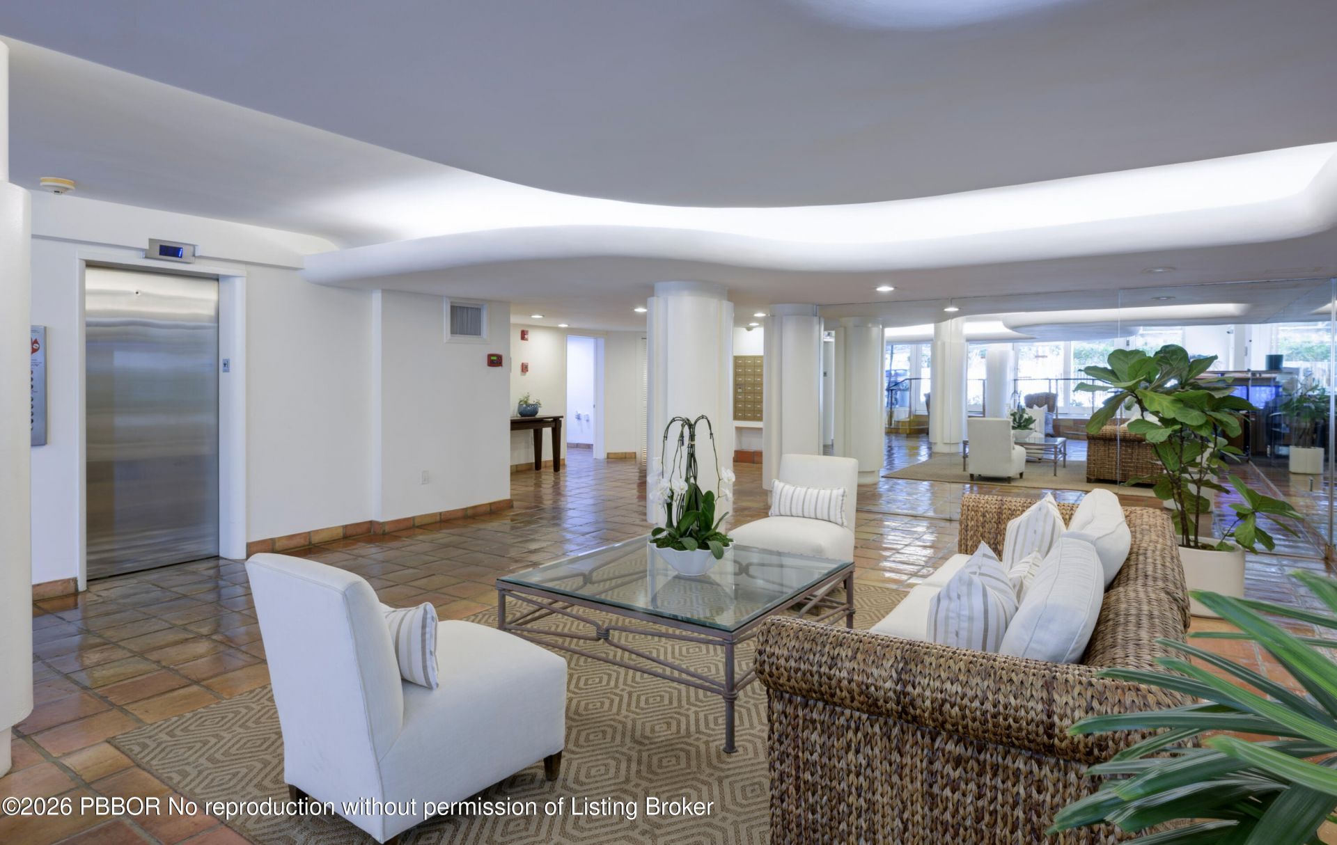 139 Sunrise Avenue, Unit 102, Palm Beach, FL 33480 Photo
