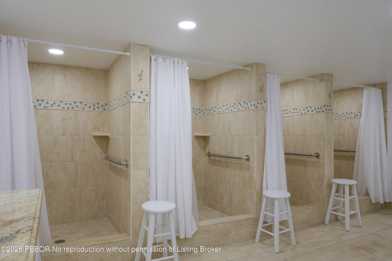 139 Sunrise Avenue, Unit 102, Palm Beach, FL 33480 Photo