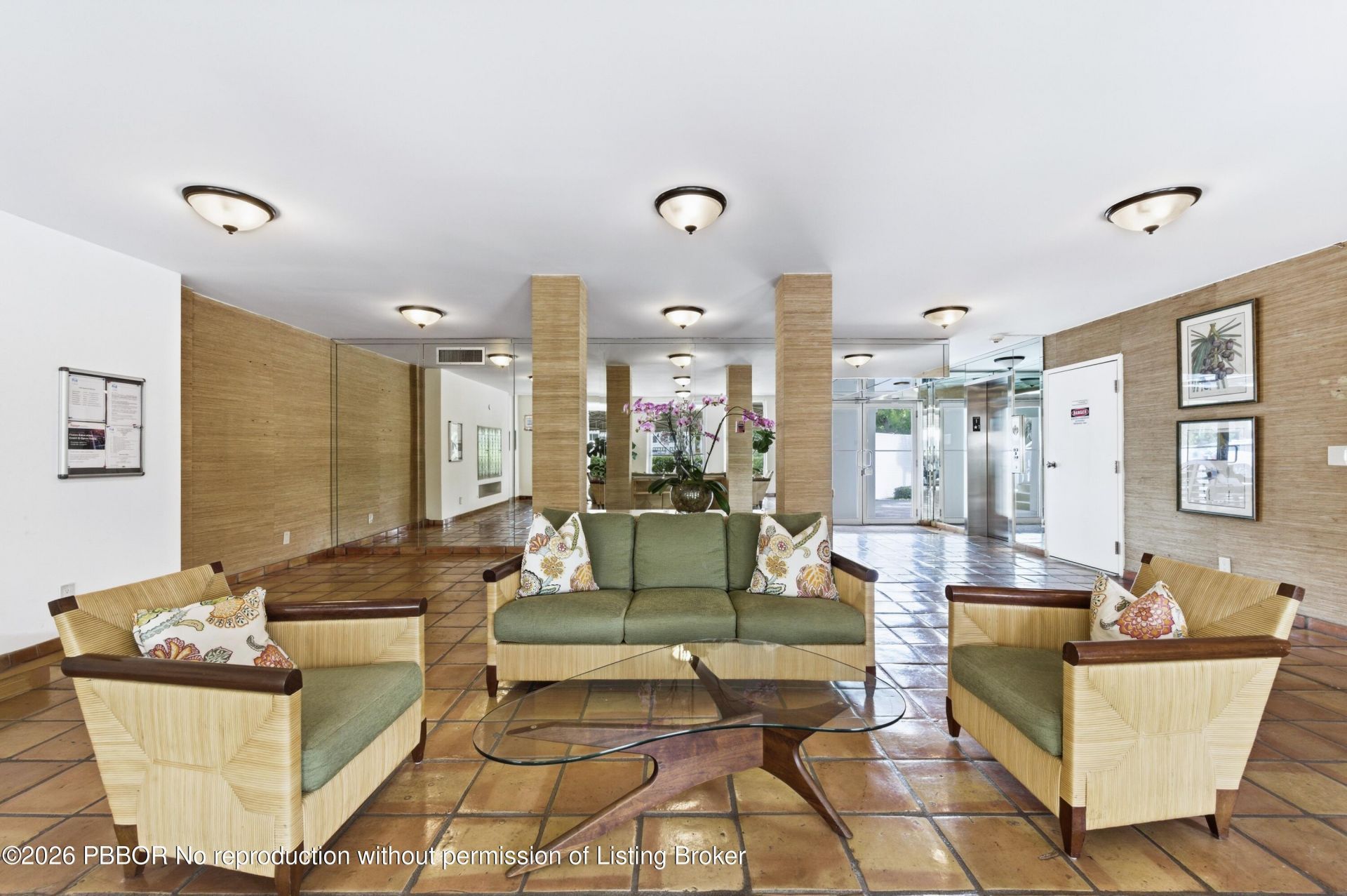 139 Sunrise Avenue, Unit 102, Palm Beach, FL 33480 Photo