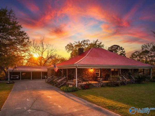 2700 Alfords Bend Road, Hokes Bluff, AL 35903