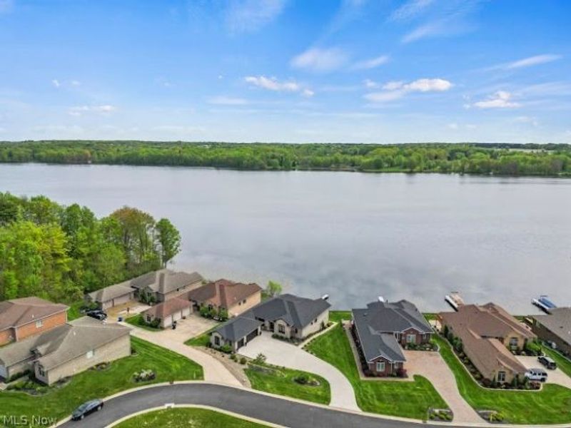 1004 Waters Edge Drive , Columbiana, OH 44408 Photo 34