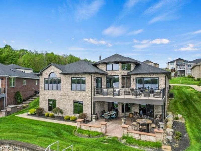 1004 Waters Edge Drive , Columbiana, OH 44408 Photo 4