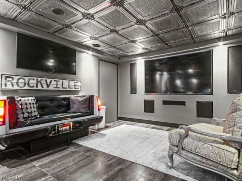 1004 Waters Edge Drive , Columbiana, OH 44408 Photo 9