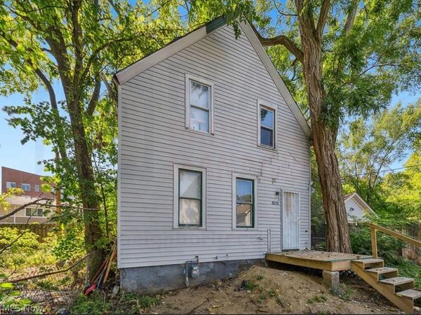 9610 Edmunds Avenue, Cleveland, OH 44106
