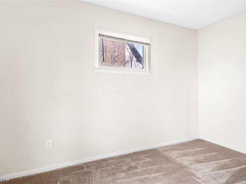 9610 Edmunds Avenue, Cleveland, OH 44106 Photo 13