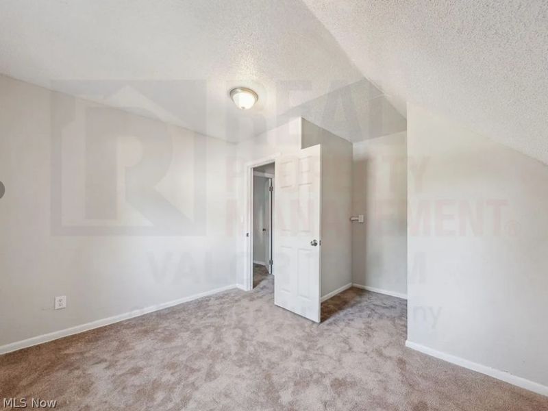 9610 Edmunds Avenue, Cleveland, OH 44106 Photo 13