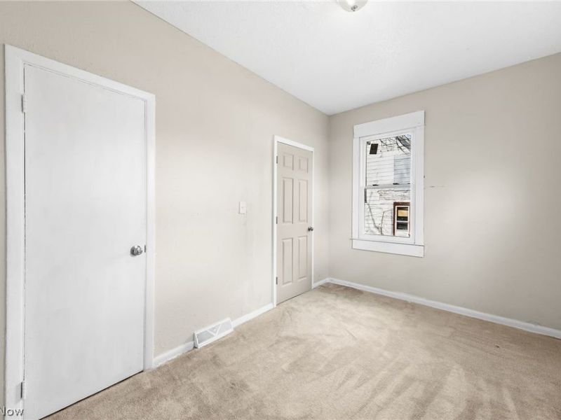 9610 Edmunds Avenue, Cleveland, OH 44106 Photo 14