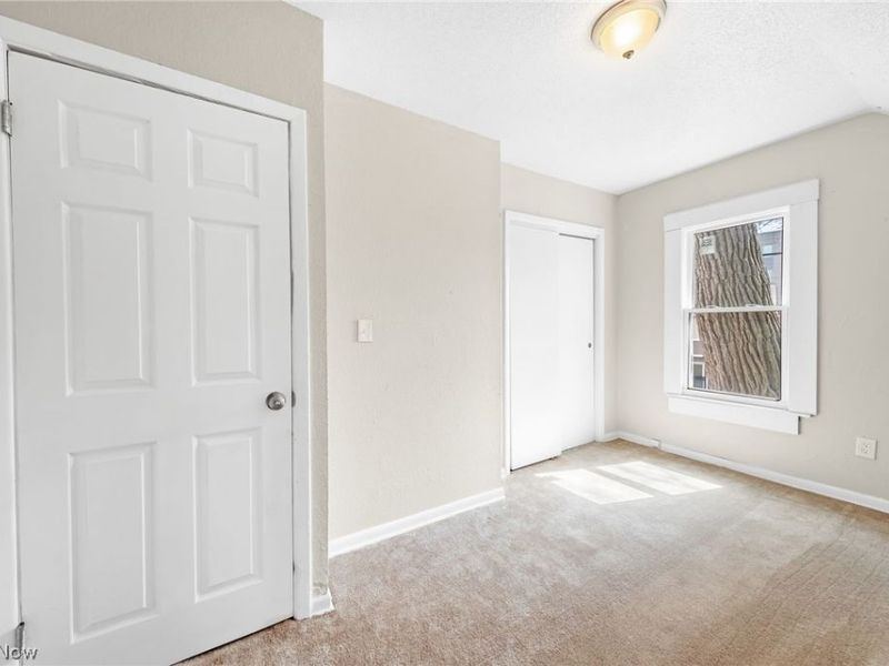 9610 Edmunds Avenue, Cleveland, OH 44106 Photo 22