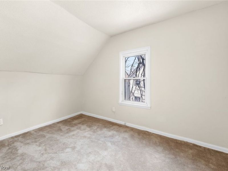 9610 Edmunds Avenue, Cleveland, OH 44106 Photo 24