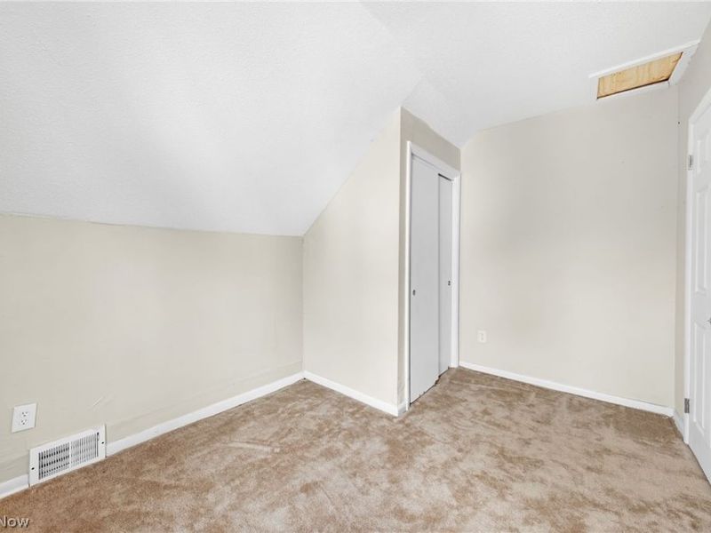 9610 Edmunds Avenue, Cleveland, OH 44106 Photo 29