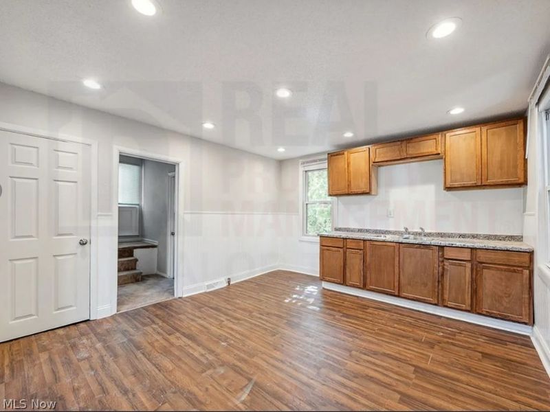 9610 Edmunds Avenue, Cleveland, OH 44106 Photo 4