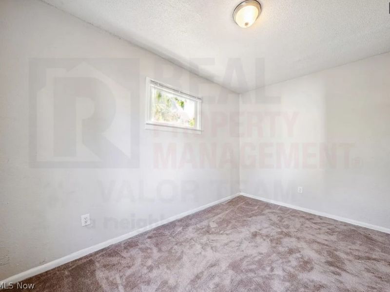 9610 Edmunds Avenue, Cleveland, OH 44106 Photo 6