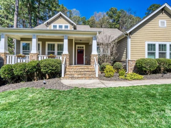 405 Brookridge Drive , Mount Holly, NC 28120