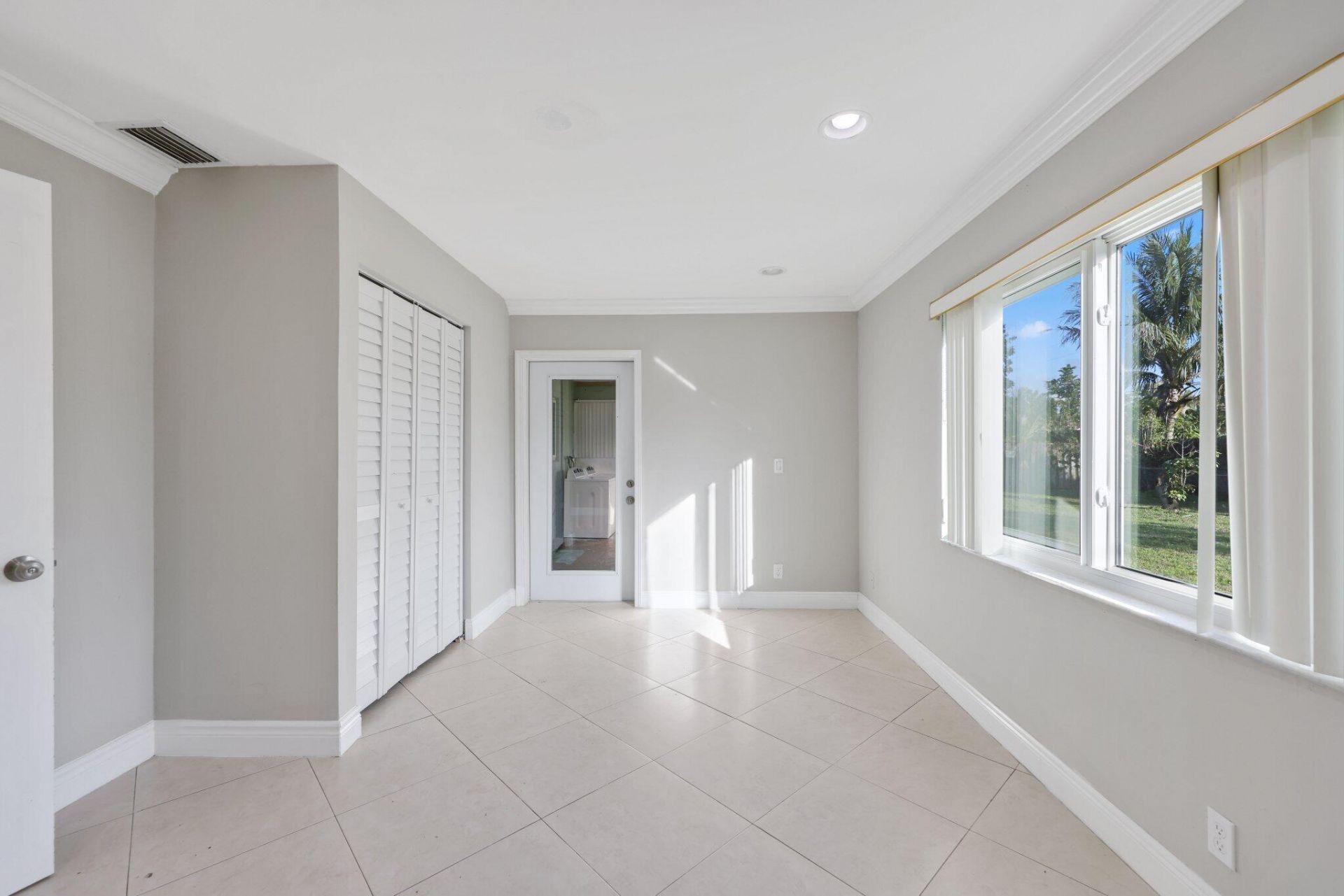 730 NW 1st Avenue, Boynton Beach, FL 33426 Photo