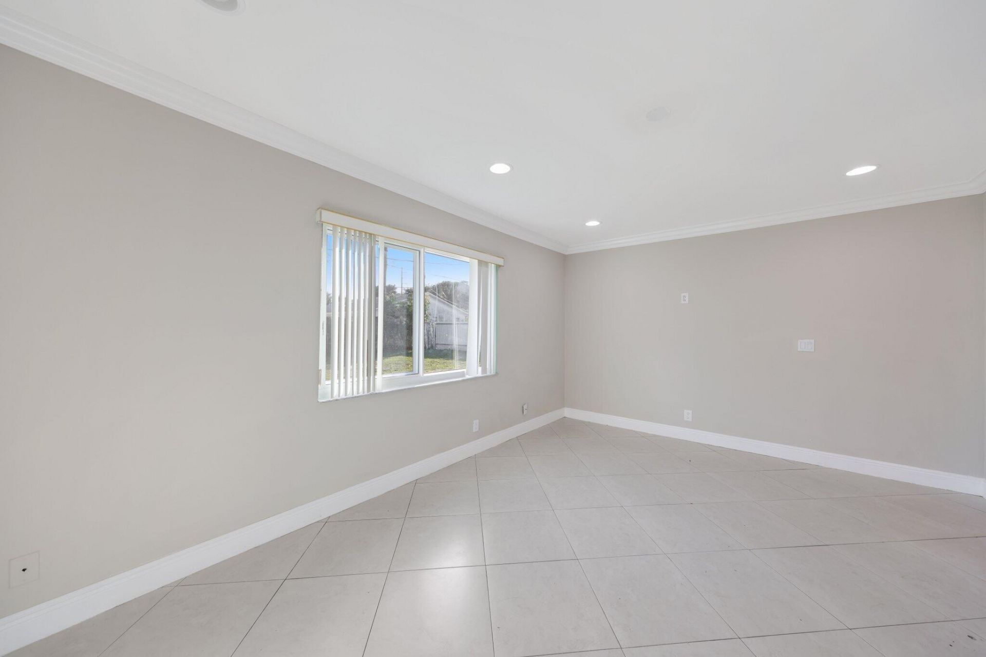 730 NW 1st Avenue, Boynton Beach, FL 33426 Photo