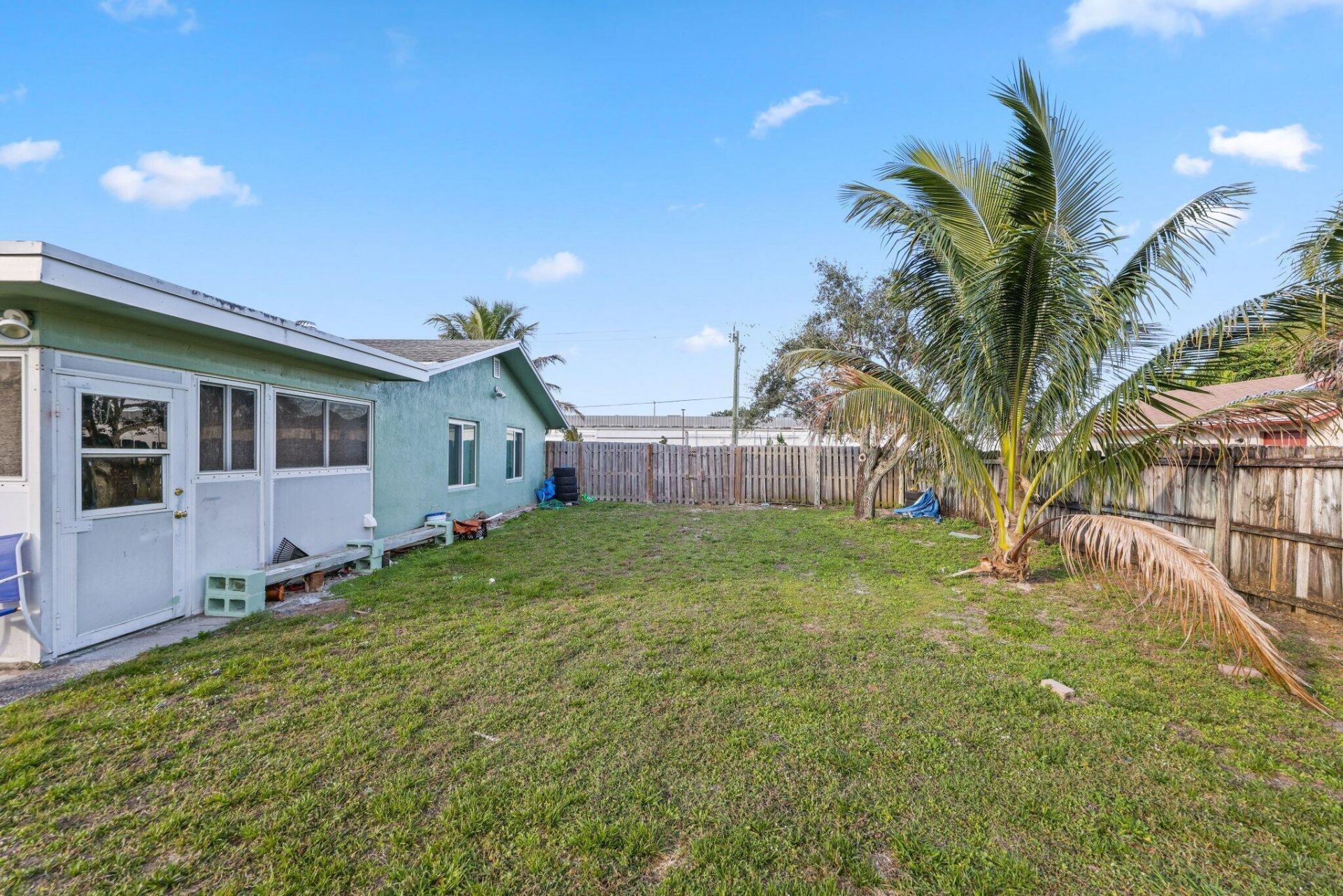 730 NW 1st Avenue, Boynton Beach, FL 33426 Photo