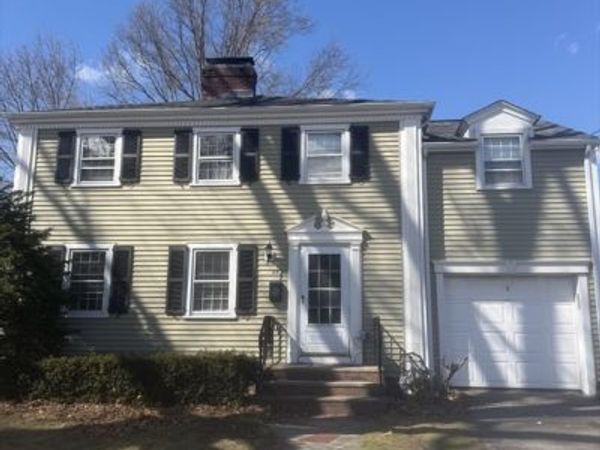 32 Colonial Drive, Arlington, MA 02474