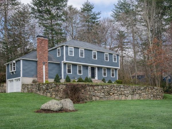 17 Masconemet Avenue, Norfolk, MA 02056