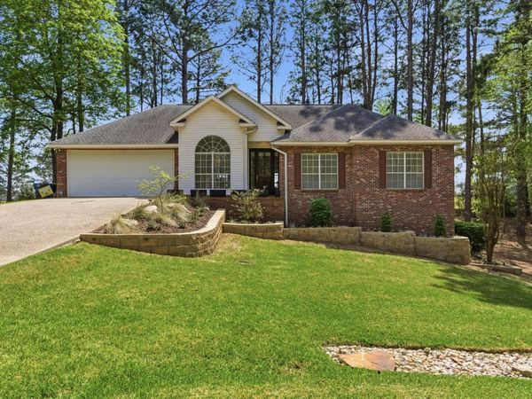 75 Timberton Dr., Hattiesburg, MS 39401