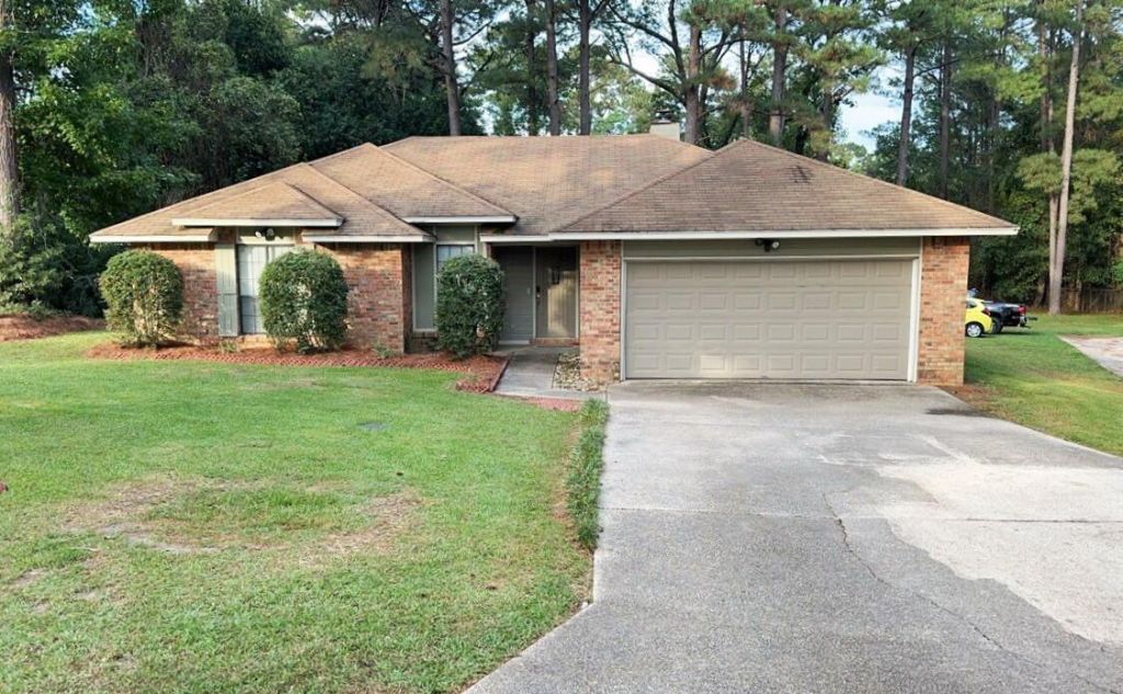 107 Raintree Dr., Hattiesburg, MS 39402 Main Photo