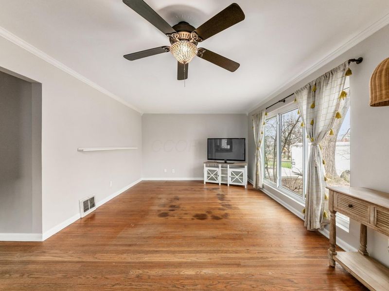 131 E Stanton Avenue, Columbus, OH 43214 Photo 14