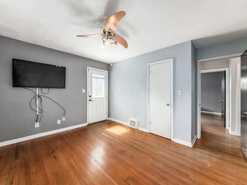 131 E Stanton Avenue, Columbus, OH 43214 Photo 28