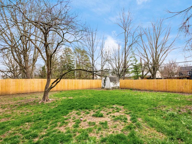 131 E Stanton Avenue, Columbus, OH 43214 Photo 7