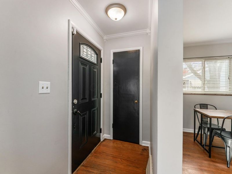 131 E Stanton Avenue, Columbus, OH 43214 Photo 8