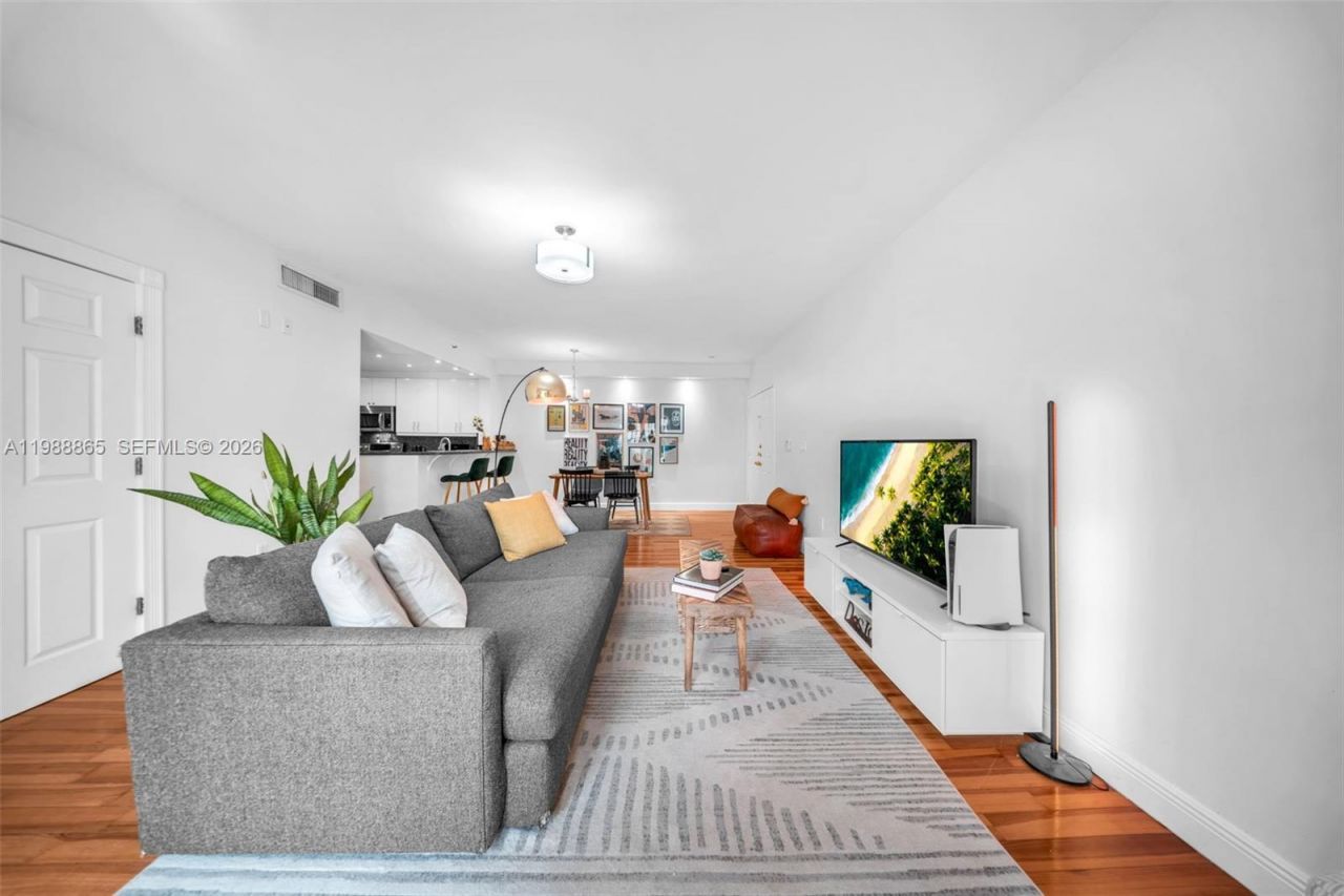 1400 Salzedo St , Unit 108, Coral Gables, FL 33134 Photo