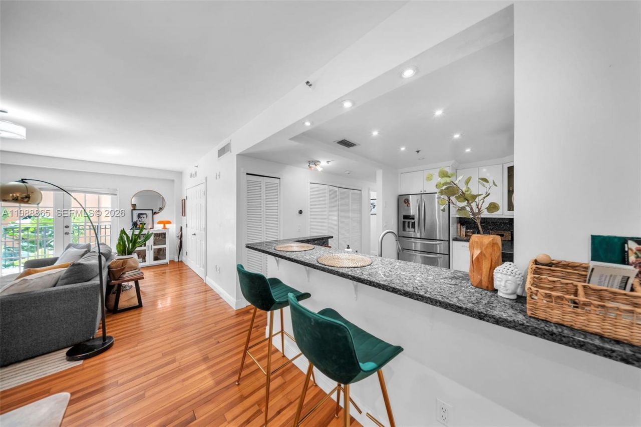 1400 Salzedo St , Unit 108, Coral Gables, FL 33134 Photo