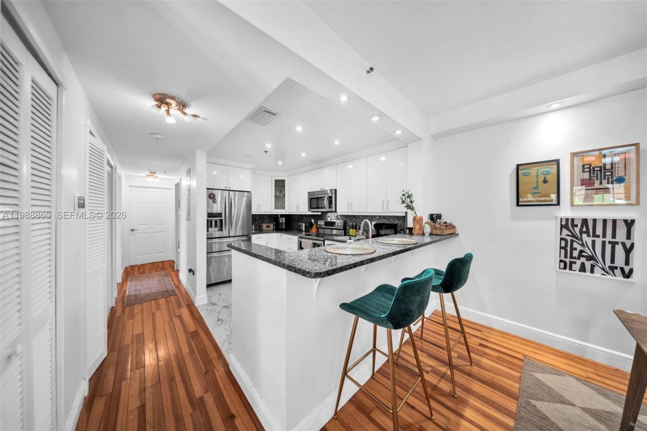 1400 Salzedo St , Unit 108, Coral Gables, FL 33134 Photo