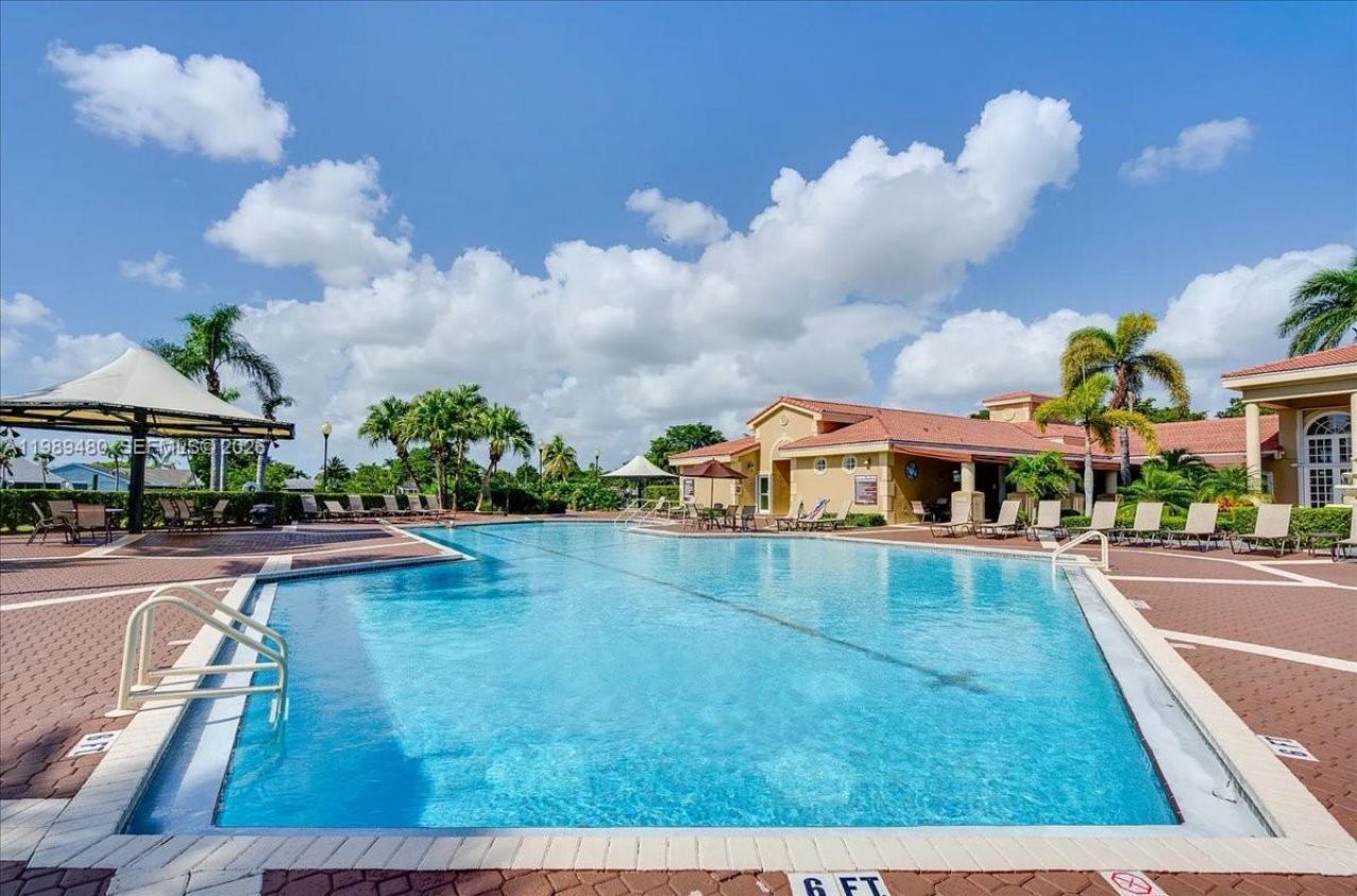 2570 SE 7th Pl, Homestead, FL 33033 Photo