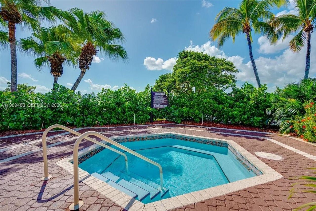 2570 SE 7th Pl, Homestead, FL 33033 Photo