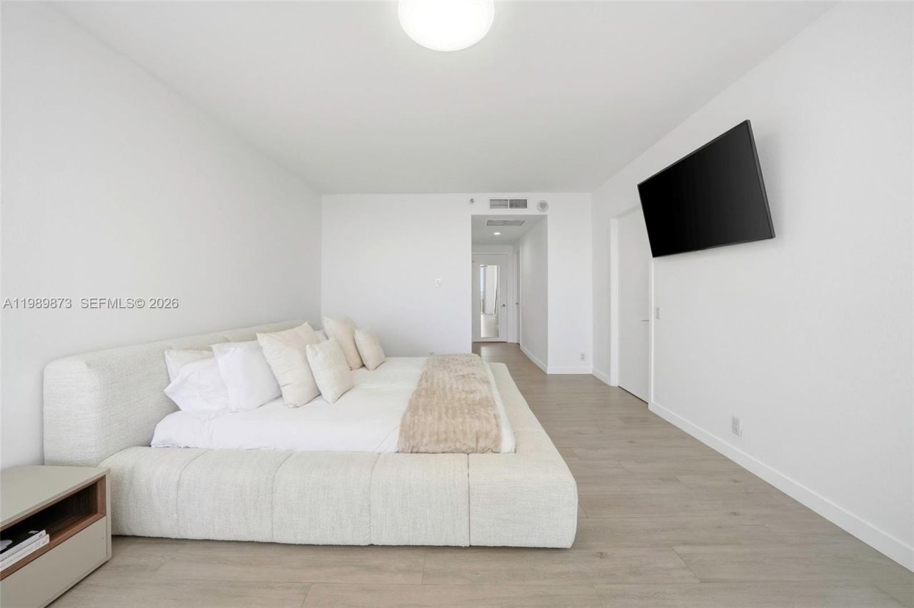 3801 NE 207th St , Unit 1203, Aventura, FL 33180 Photo