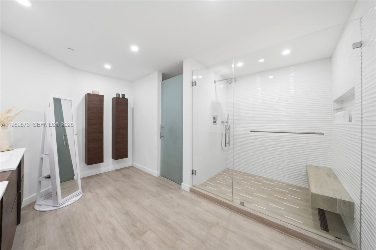 3801 NE 207th St, Unit 1203, Aventura, FL 33180 Photo