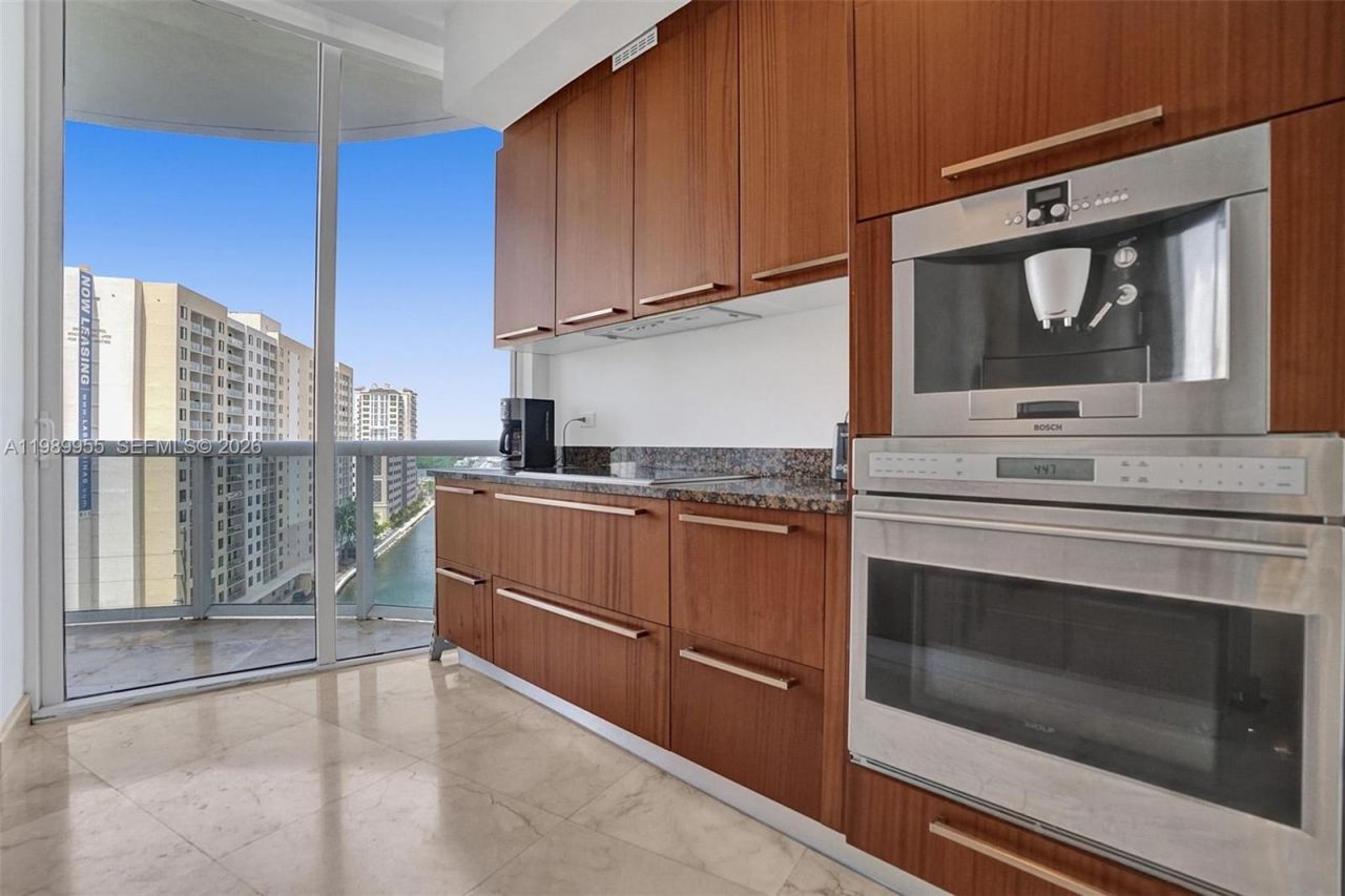 16001 Collins Ave, Unit 805, Sunny Isles Beach, FL 33160 Photo