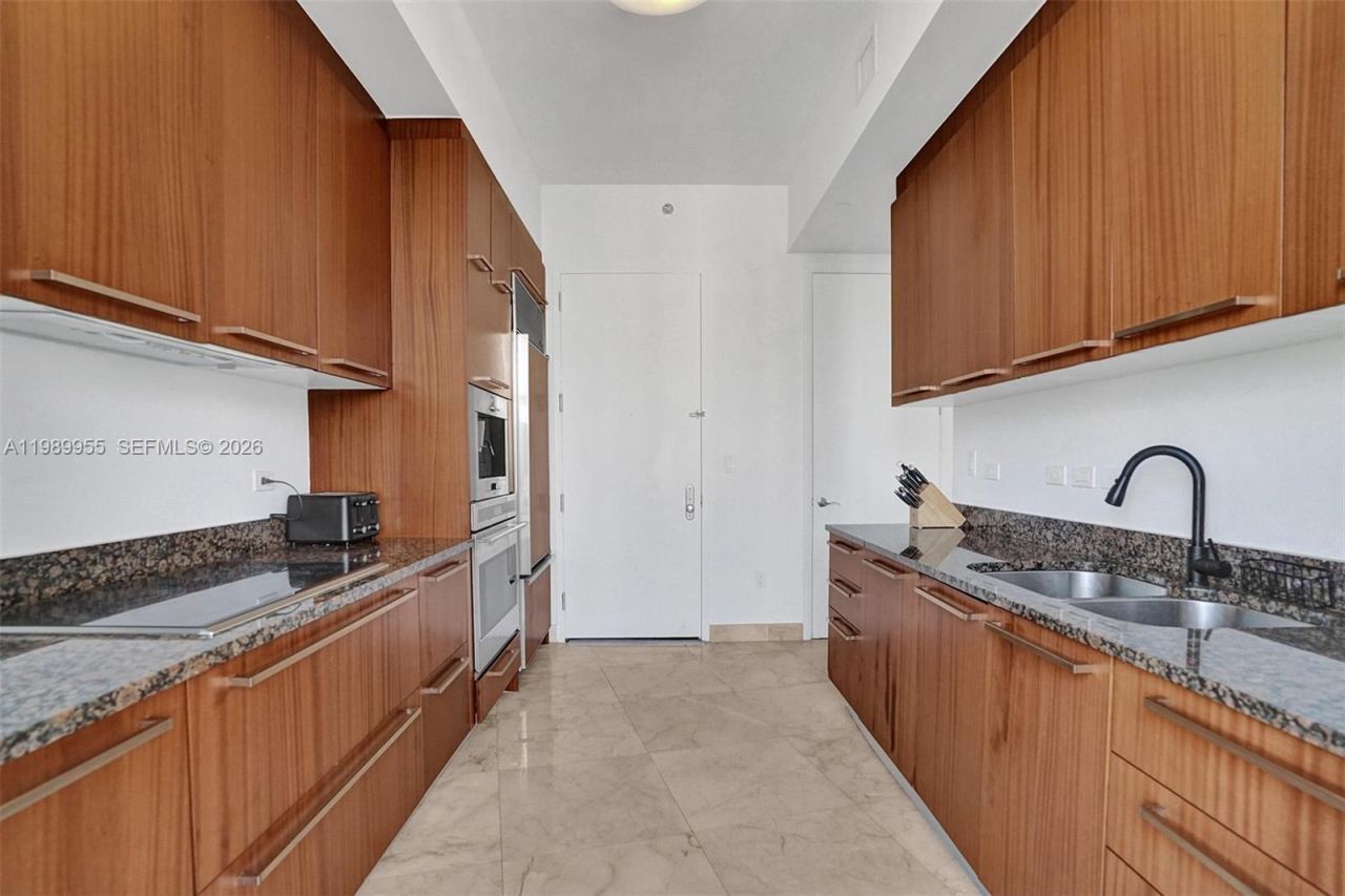 16001 Collins Ave, Unit 805, Sunny Isles Beach, FL 33160 Photo
