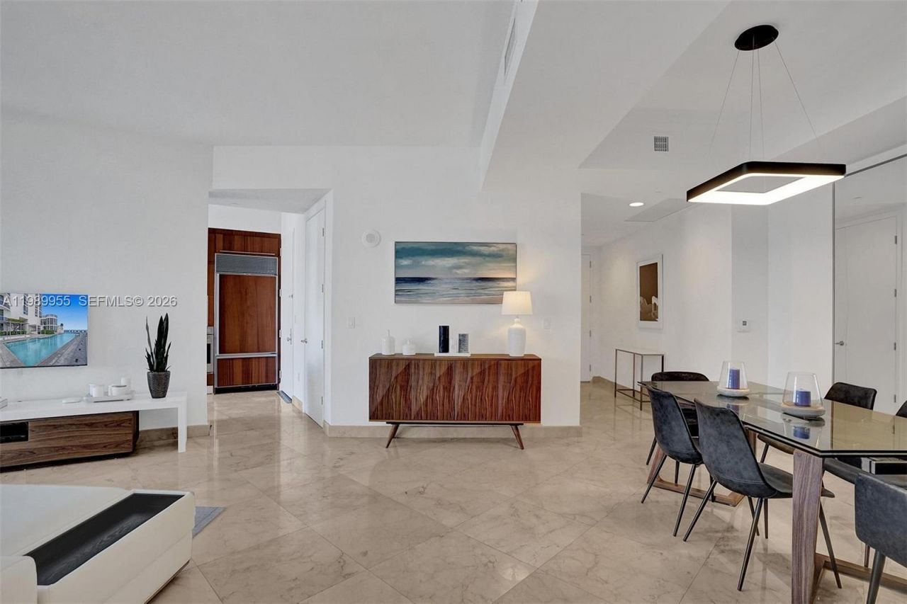 16001 Collins Ave, Unit 805, Sunny Isles Beach, FL 33160 Photo