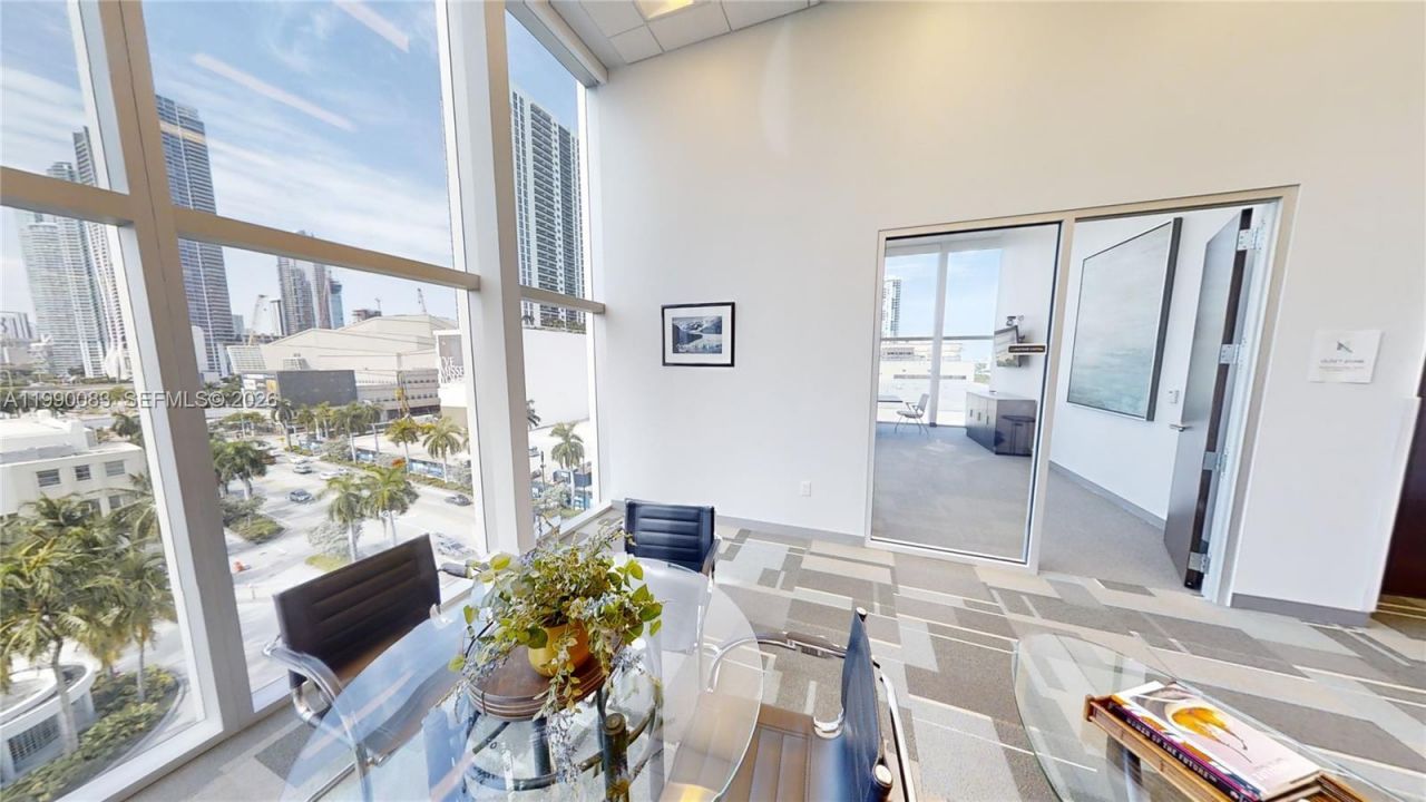 1501 Biscayne Blvd , Unit 5C, Miami, FL 33132 Photo