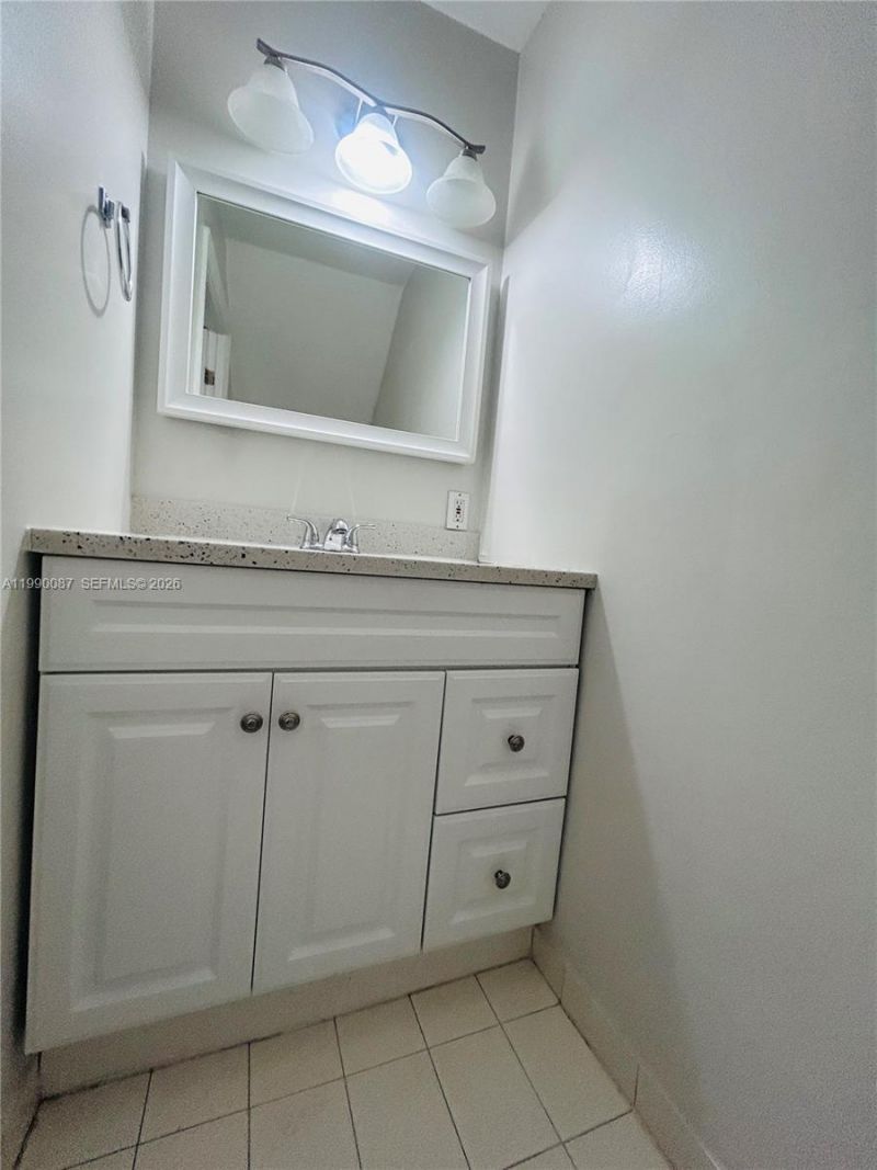 8260 NW 10th, Unit 7, Miami, FL 33126 Photo