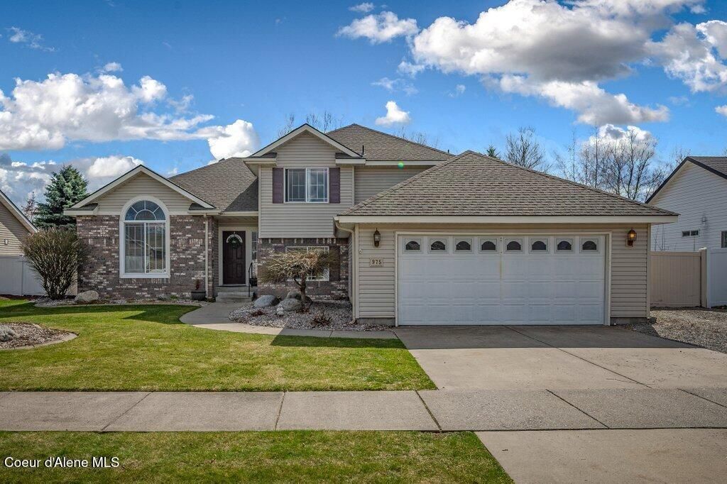 975 E Stoneybrook Loop, Post Falls, ID 83854 Main Photo