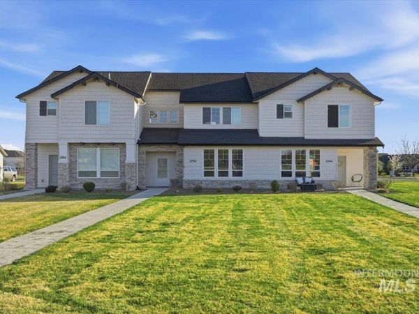 5764 W Stadium Ln, Eagle, ID 83616
