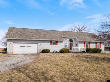 26110 W Maple Road , Waterloo, NE 68069