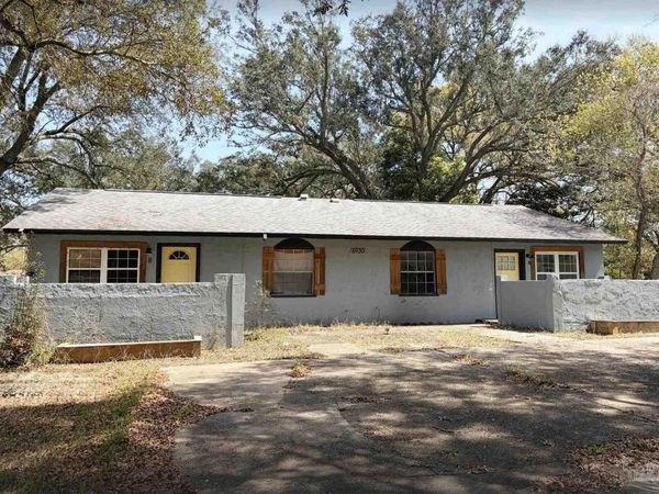 6930 Woodley Dr, Unit A & B, Pensacola, FL 32503