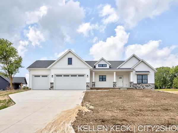 11325 Bancroft Way SE, Alto, MI 49302