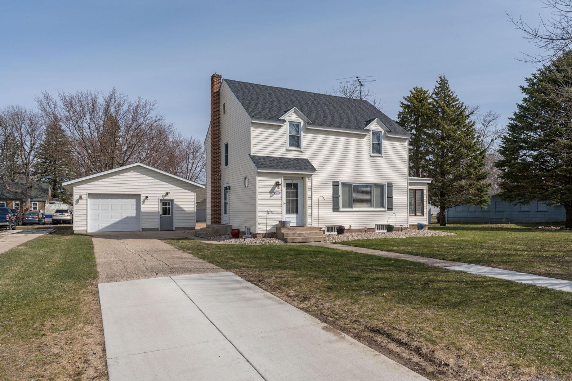 605 W Alden Street, Arlington, MN 55307