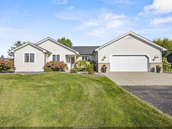 N1778 HYACINTH LANE, Greenville, WI 54942