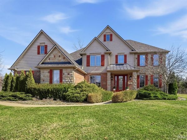 8851 Stoney Creek Drive, Green Oak Twp, MI 48178
